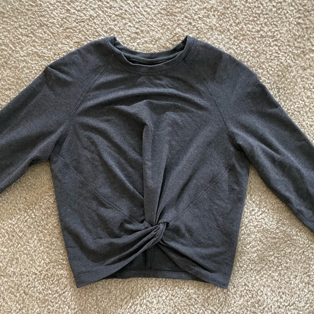 lululemon Tuck & Gather Twist Front long sleeve pullover Sweatshirt size 2